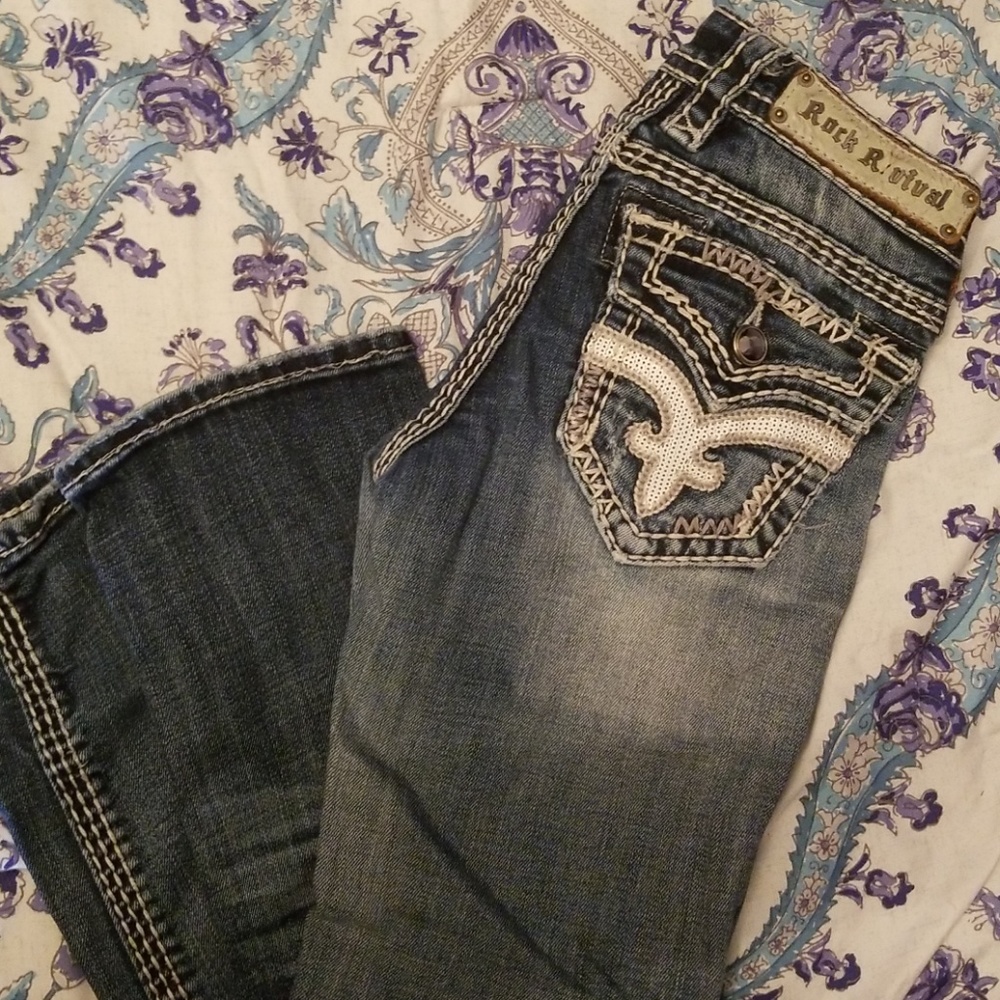 Rock revival cropped jeans